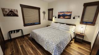 Parkside Cabins - 1