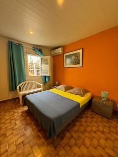 Villa avec piscine, proche de la plage, 7 places - 8
