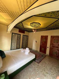 Royal Arabian Night - 2