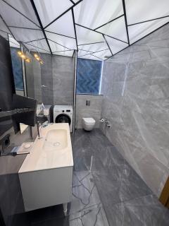 Cozy Luxury Apartment Downtown - 7