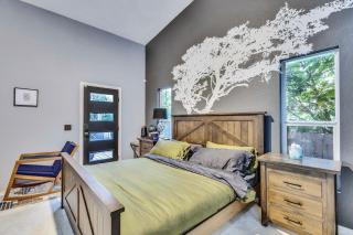Walkable East Austin Oasis with Jacuzzi and Golf - 4