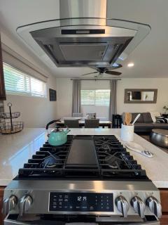 Charming 2 bed 1 bath Private Studio - 3