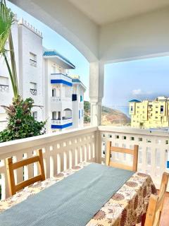 Beautiful apartment with pool and sea horizon view - 0