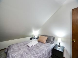 Snowater Condo Story Condo - Sleeps 4 - Close to Community Amenities - 1