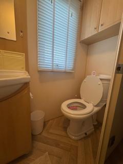 marine getaways caravan hire winchester - 3