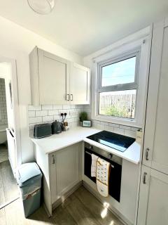 Charming 2BR Victorian Flat in Bexhill-on-Sea - 5