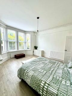 Charming 2BR Victorian Flat in Bexhill-on-Sea - 2