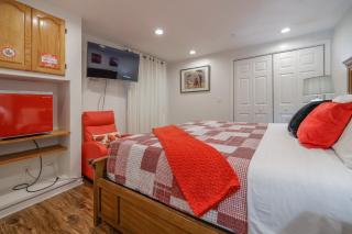 Harmony Inn, Huntley Illinois - 8