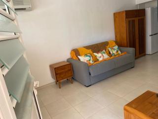 GRAND ET SUPERBE F1 près DE TOUTES COMMODITÉS - 2