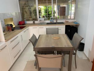 GRAND ET SUPERBE F1 près DE TOUTES COMMODITÉS - 1