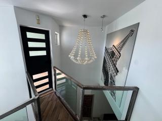 Luxurious & Modern House - - 1