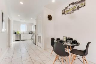 Twin Metroview Apartments I King Bed I FreeParking - 8