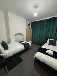3bd in leicester near M1 - city - contractors - 4