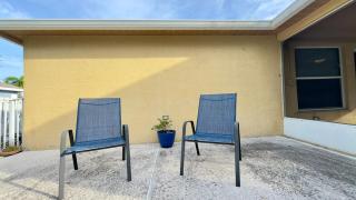 The Poolside Escape Near Beaches - 3