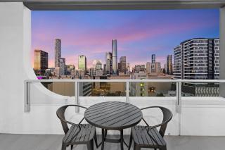 The Arthouse Nest Serene 1BR Living - 8