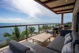 Luxury Beachfront 4BR Apartment in Isla Mujeres - 6