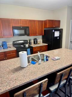 3 Bedroom 4 Bed Private Patio Home on GSU Campus - 6
