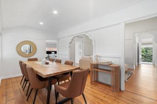 Elegant 4-Bed Home Near Shops & Dining - 2