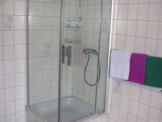 Castle View Apartment B - 3