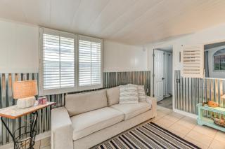 Screened-In Patio Home 2 Mi to Cortez Beach! - 5