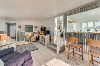 Screened-In Patio Home 2 Mi to Cortez Beach! - 3