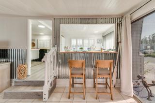 Screened-In Patio Home 2 Mi to Cortez Beach! - 2