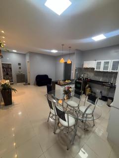 Casa com garagem e 2 quartos - 6