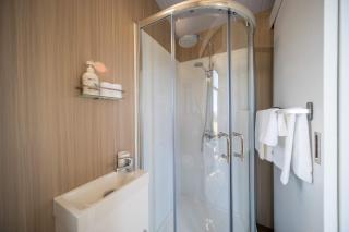 Whitestone Retreat X by Tiny Away - 3