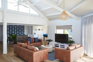 Barefoot Bungalow - Beachfront Byron Bay - 0