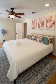 Stylish 3BR Getaway plus Pool - 9