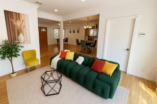 Stylish 3BR Getaway plus Pool - 6