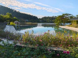 Fifth Season Retreat - 5