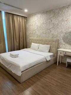 Skyway Apartments Luxury - At Vinhome Central Park, Binh Thanh - 0