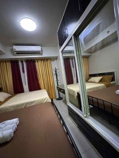 SD staycation Shell Residences facing moa complex - 3