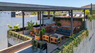 ALMA Surf Lodge - 6