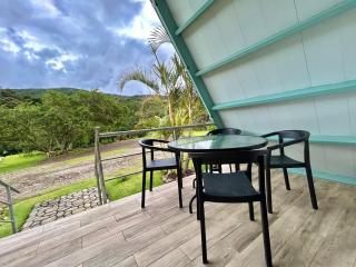 Cabin facing the Caldera River - 8