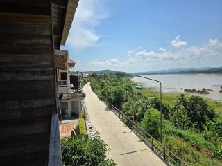Suneta Hotel Chiangkhan Soi 6 - 9