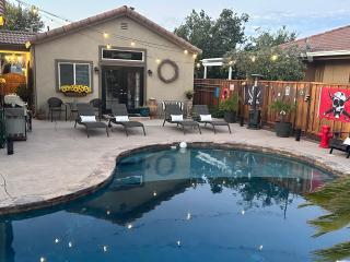 California Cottage - 0