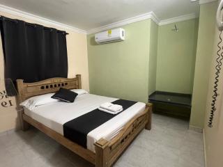 Hotel Georgina - 0