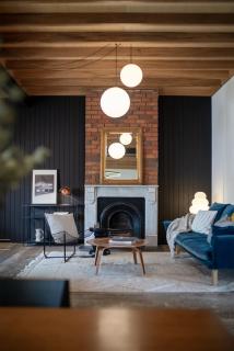 Luxury Historic Landmark Holdgates Cottage - 4