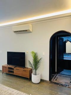 Swft Stays Zayed The Westown Garden 3BR - 3