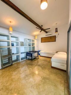 Marleys Beach House - 7