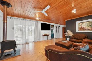 Sunshine Villa - 484 Kessell Rd, Middleton - 8