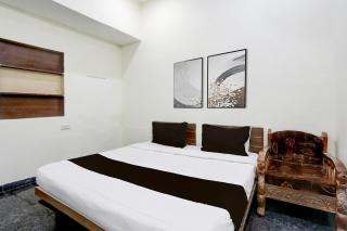 HOTEL O CROWN INN - 9