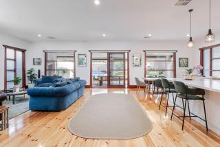 Henley Beach House - Luxury by the Sea - 6