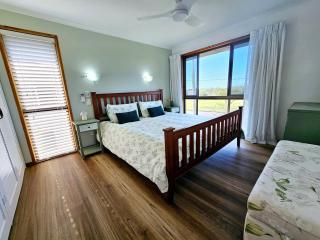 Large Private Apartment beach sunrise park views - 9