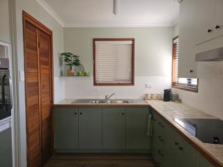 Large Private Apartment beach sunrise park views - 6