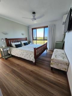 Large Private Apartment beach sunrise park views - 1