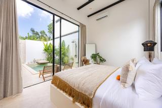 Aluna 1BR with private pool kedungu - 2