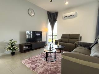 Corner House BBR fit 1-14 Pax near Setia Alam SCCC - 6